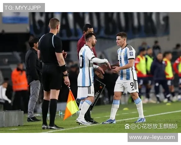 韦尔砍下20分14板展现强大存在感斯波赞其稳定进步表现引人注目